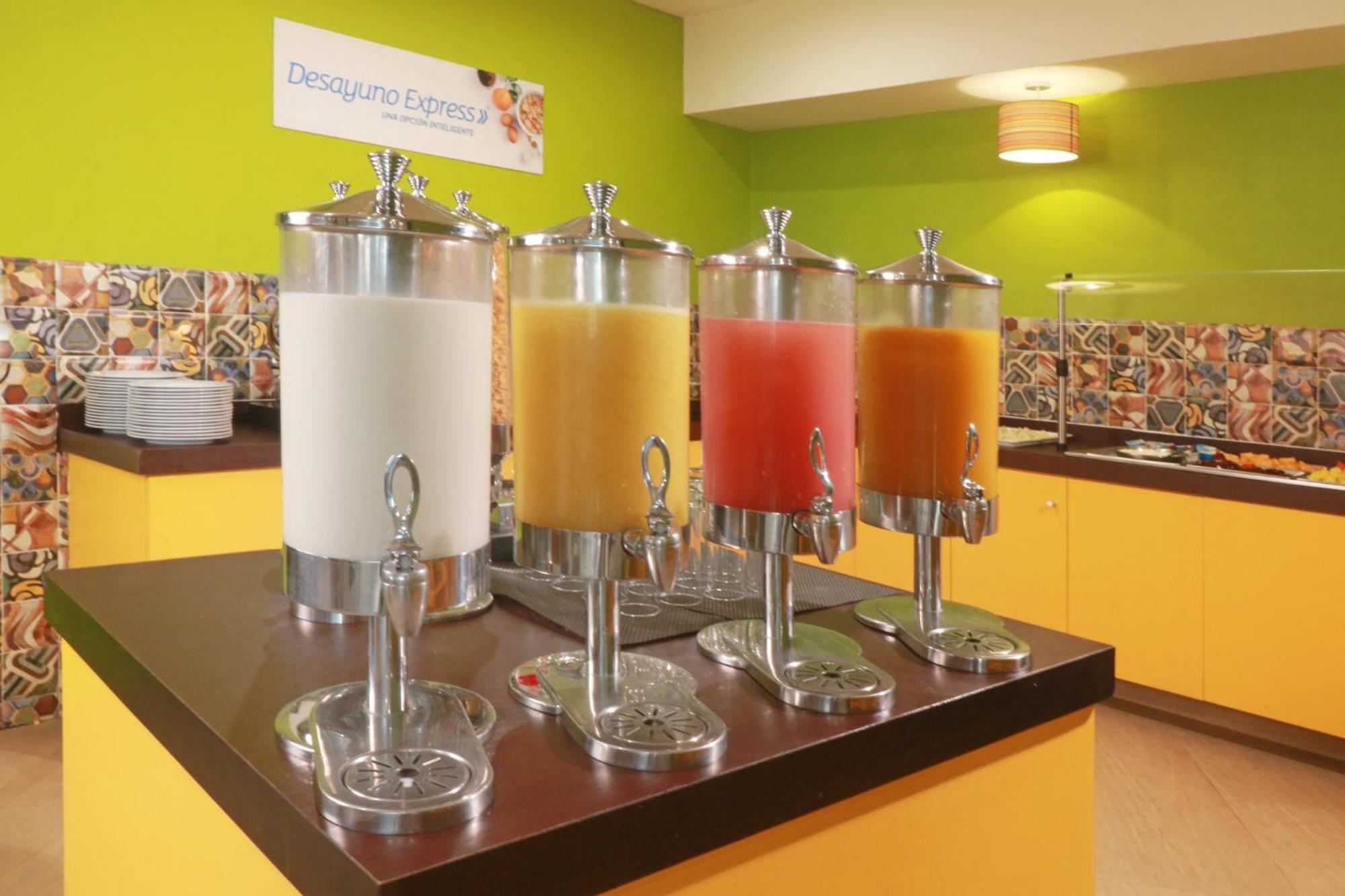 Holiday Inn Express Mexico Aeropuerto By Ihg — Photos 1