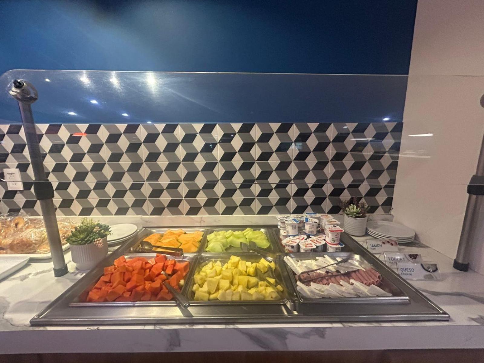 Holiday Inn Express Mexico Aeropuerto By Ihg — Photos 2